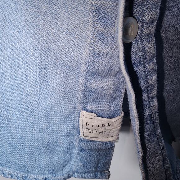 Frank & Eileen Sky Blue Button-Up Blouse - Picture 4 of 7